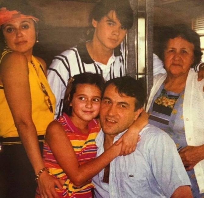 Ağalarovların heç yerdə görmədiyiniz FOTOLARI