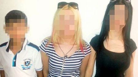 İki qızın iyrənc oyunu: 12 yaşlı uşağa... - FOTO