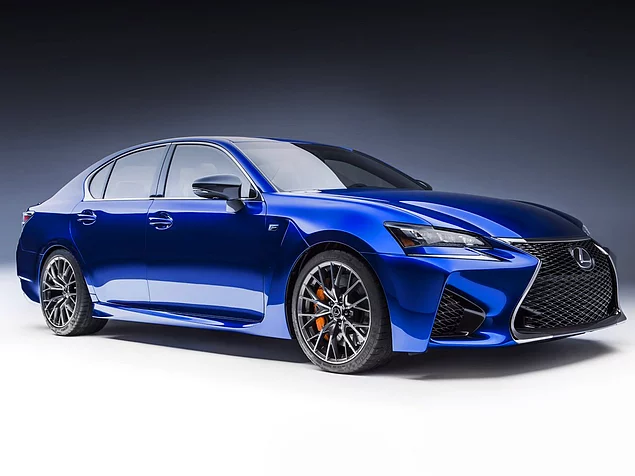 Среднеразмерный автомобиль премиум-класса: Lexus GS