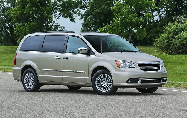 Минивэн: Chrysler Town & Country