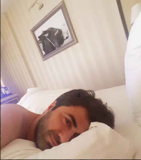 Zaur yataqda elə bir foto paylaşdı ki - FOTO