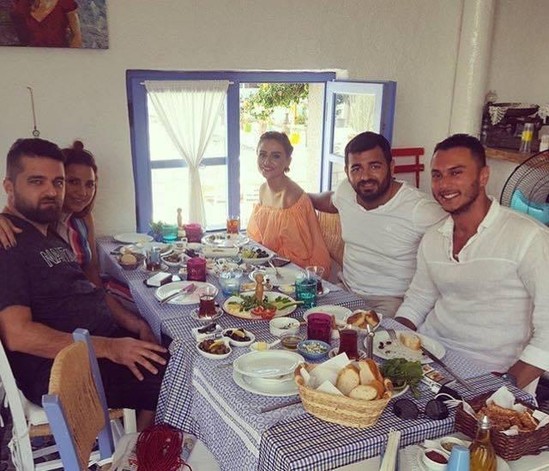 Bu da Azəri qızı Günelin sevgilisi - FOTOLAR