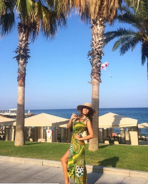 Pərvin Abıyevanın Antalyadakı kanat gəzintisi (18+ FOTO/VIDEO)