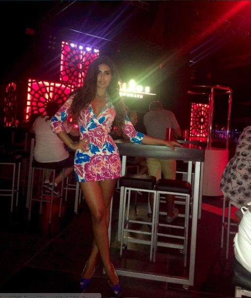 Pərvin Abıyevanın Antalyadakı kanat gəzintisi (18+ FOTO/VIDEO)
