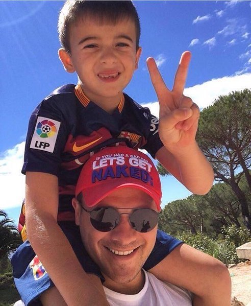 Emin Ağalarov əkizləri və Əminə ilə istirahətdə - FOTOLAR