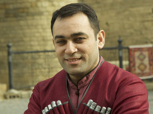 Mehriban Əliyeva ümidsiz aktyora əl uzatdı - FOTOLAR