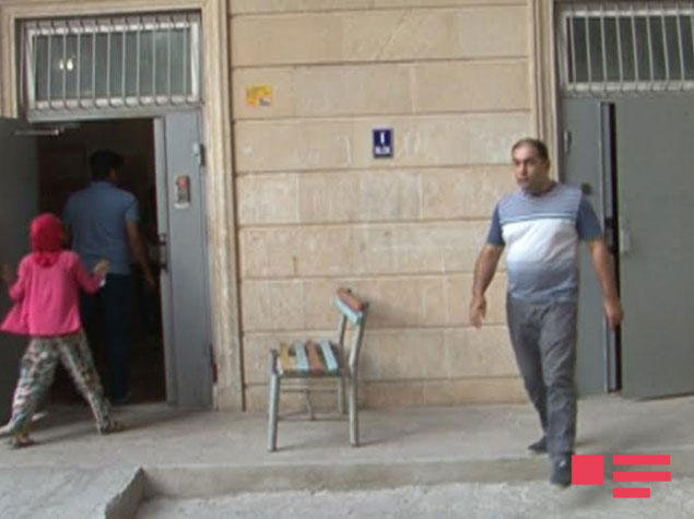 Bakıda lift şaxtaya düşdü: yaralılar var - FOTOLAR