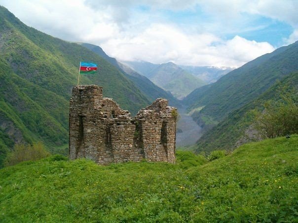Azərbaycanın ən gözəl yerlərindən maraqlı kadrlar - FOTO