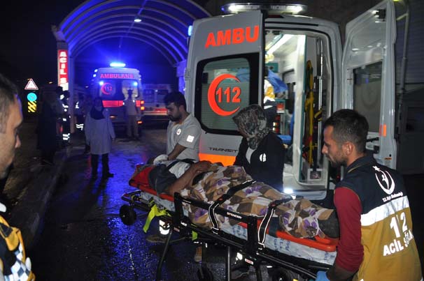 Nişanlı çifti ölüm ayırdı