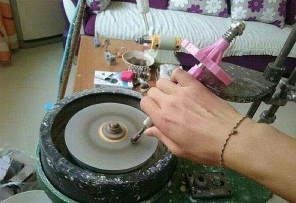 Sevgilisinə üzük ala bilmədi, görün nə etdi - FOTOLAR
