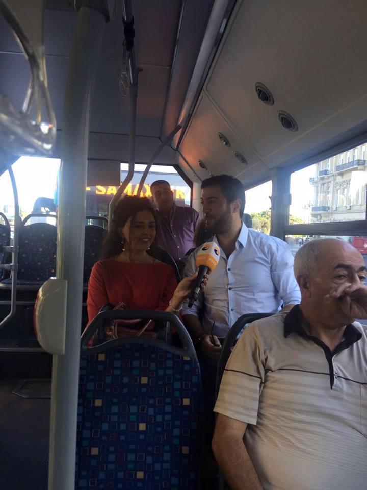 Namiq Qaraçuxurlu avtobusda - FOTO