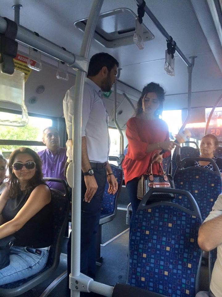 Namiq Qaraçuxurlu avtobusda - FOTO
