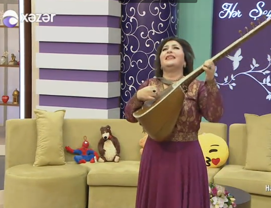 "Nişan olub" - Telli 17 yaş kiçik sevgilisi ilə bağlı xəbərlərə NÖQTƏ QOYDU