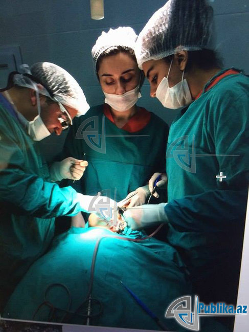 Azərbaycanda oğlanı qız edən cərrah danışdı: