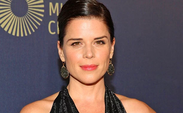 Neve Campbell