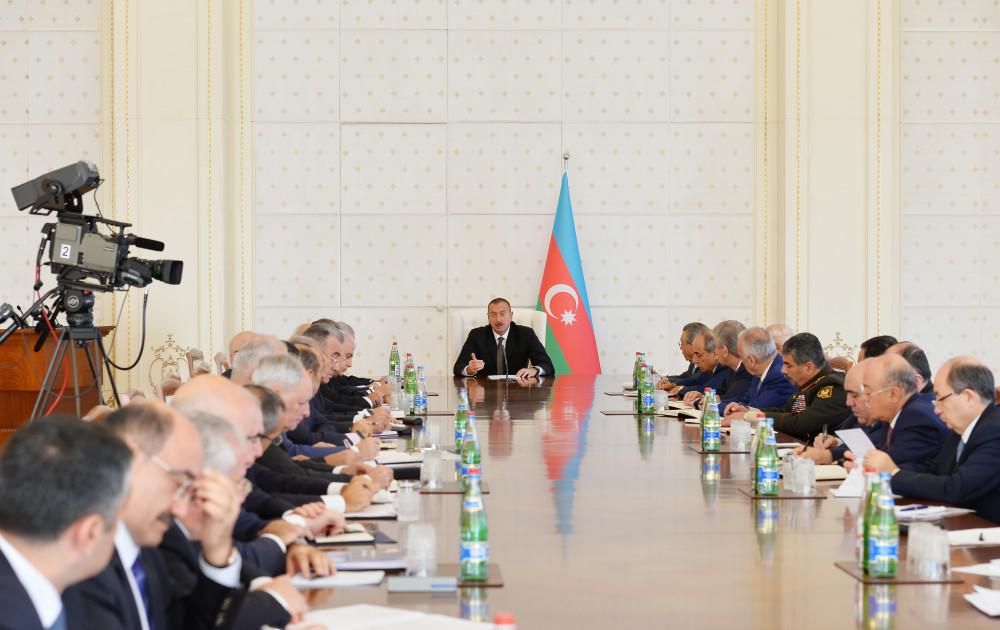 Azərbaycanlı general: "Ermənilər bir az da dərinə getsələr..."