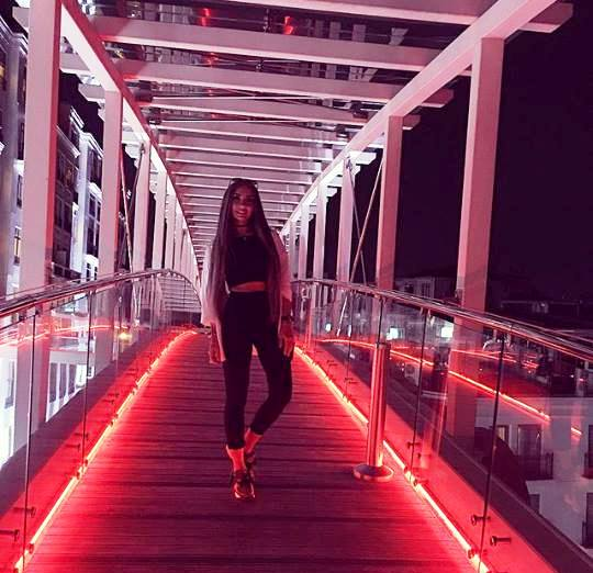 Kiçik Banu ilə gözəl anasından YENİ FOTOLAR