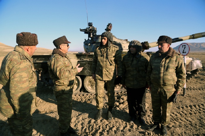 Generallar silahlandı, Zakir Həsənov atəş açdı - FOTOLAR