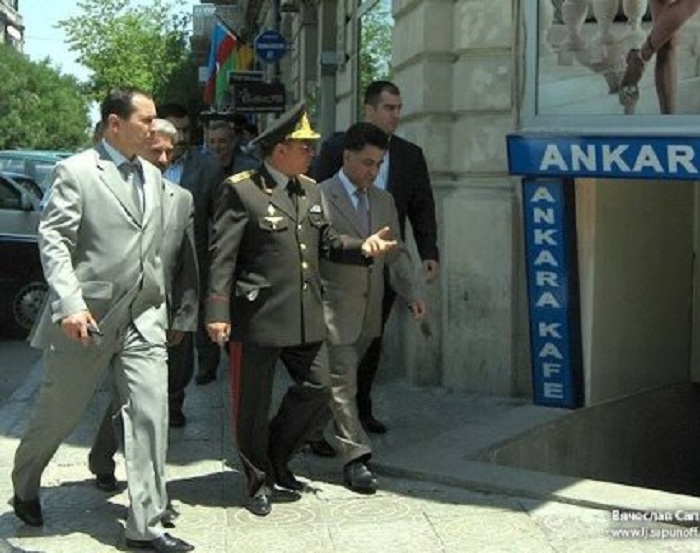 Ramil Usubovun ad günüdür