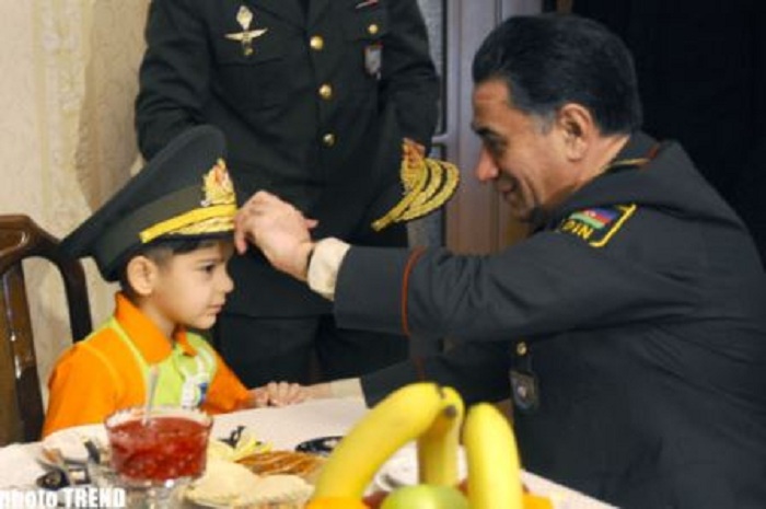 Ramil Usubovun ad günüdür