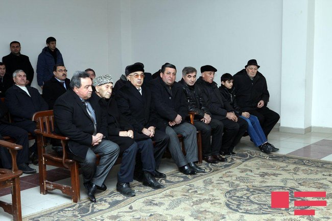 Şəbnəm Tapdıq atasının dəfnində göz yaşlarına boğuldu - FOTOLAR