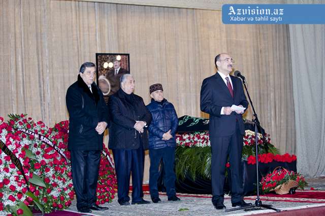 Xalq artisti son mənzilə muğamla yola salındı