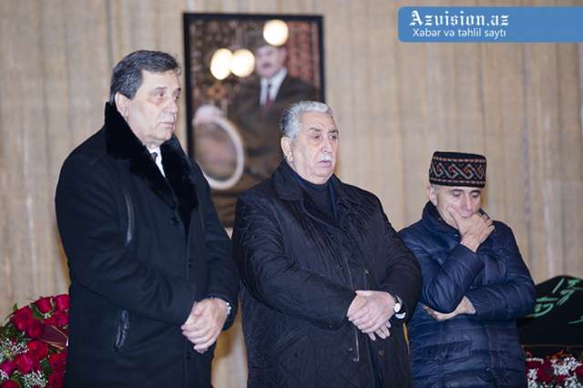 Xalq artisti son mənzilə muğamla yola salındı