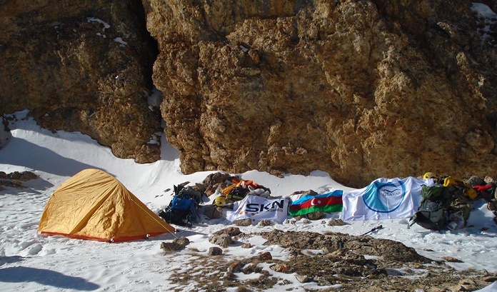 Bir qrup alpinist "İlham zirvəsi"nə yürüş edib
