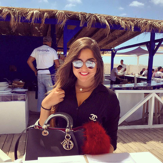 Biri başından, digəri ayağından vuruldu - İstanbul terroru + Fotolar