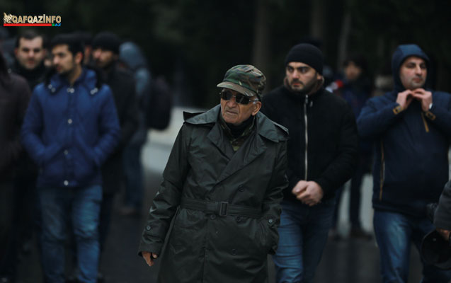 Xalq öz şəhidlərini belə andı - Fotolar