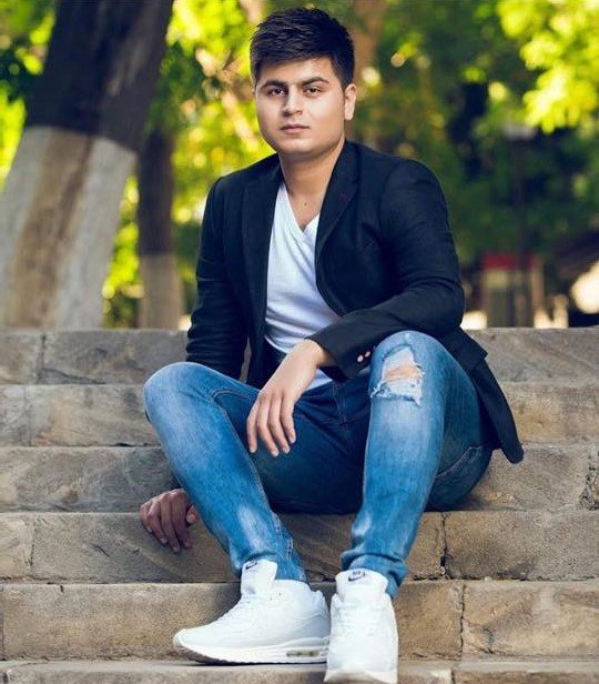 "Azərbaycanda 70% insanların həyatını cadu dağıdır" - Rusiyada məşhur olan azərbaycanlı EKSTRASENS