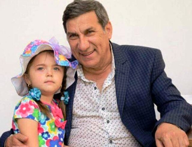 Xalq artistinin gözəl gözlü nəvəsi - FOTO