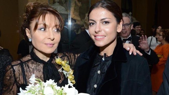 Nərgiz Paşayeva qızı və kürəkəni ilə - FOTOLAR