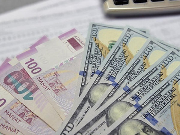 Dollar ucuzlaşdı
