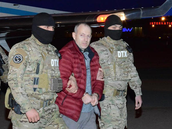 “Lapşin bloqer yox, təxribatçıdır” - Səbuhi Abbasov