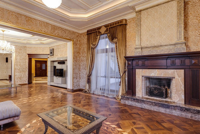 Aylıq kirayəsi ev qiymətinə olan villa - FOTOLAR