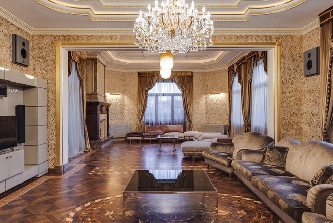 Aylıq kirayəsi ev qiymətinə olan villa - FOTOLAR