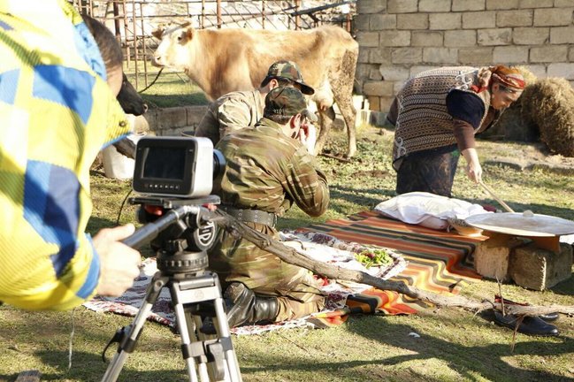 Toppuş bacı tanınmaz hala düşdü - ŞOK FOTOLAR