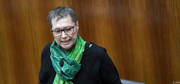 Səhiyyə naziri dünyasını dəyişdi: Xərçəng... - FOTO