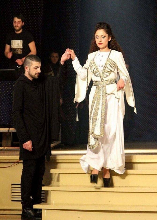 Azərbaycanlı şagird "Miss Sinə -2017" yarışmasına qatıldı - FOTOLAR