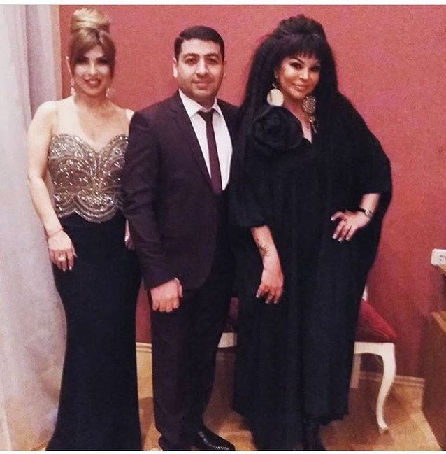 Məşhur iş adamı xalq artistini dollar yağışına tutdu - Məclisdən FOTOLAR