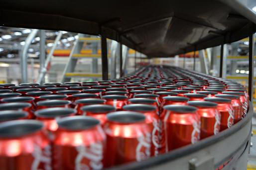 Coca Colada nəcis tapıldı - Böyük qalmaqal - FOTO