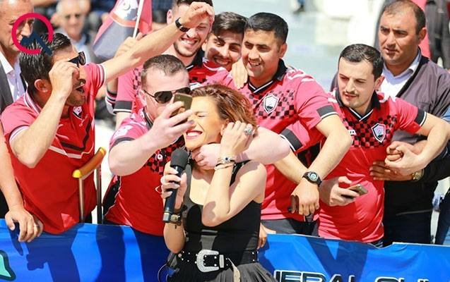 Röya kişilərin ağuşunda - FOTOLAR