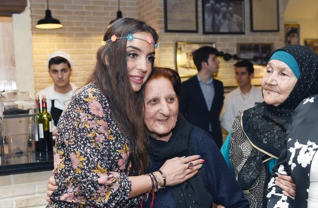 Leyla Əliyeva Mədət Quliyevin oğlu ilə Bilgəhdəki pansionatda - FOTOLAR