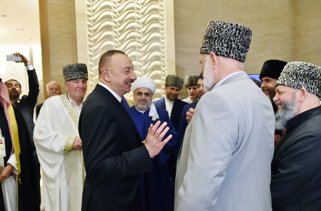 İlham Əliyev və ailəsinin açılış mərasimindən - FOTOLAR