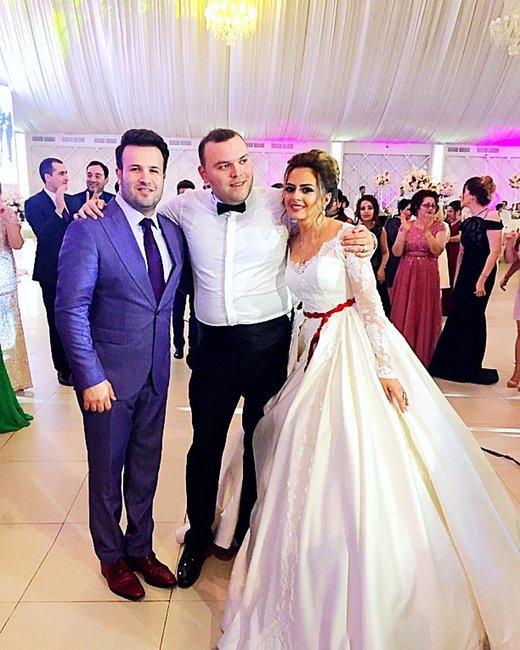 Tanınmış jurnalistin toyu oldu - FOTOLAR