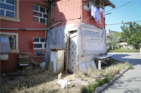 Azərbaycanlı tanınmış - Vəfa illərdir GÖRÜN HARADA yaşayır - ACINACAQLI FOTOLAR