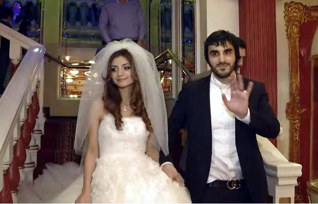 Düşmənə könlünü verən azərbaycanlı qızlar - VİDEO - FOTOLAR