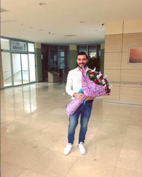 Elçin oğlunu xəstəxanadan belə çıxarır - FOTO