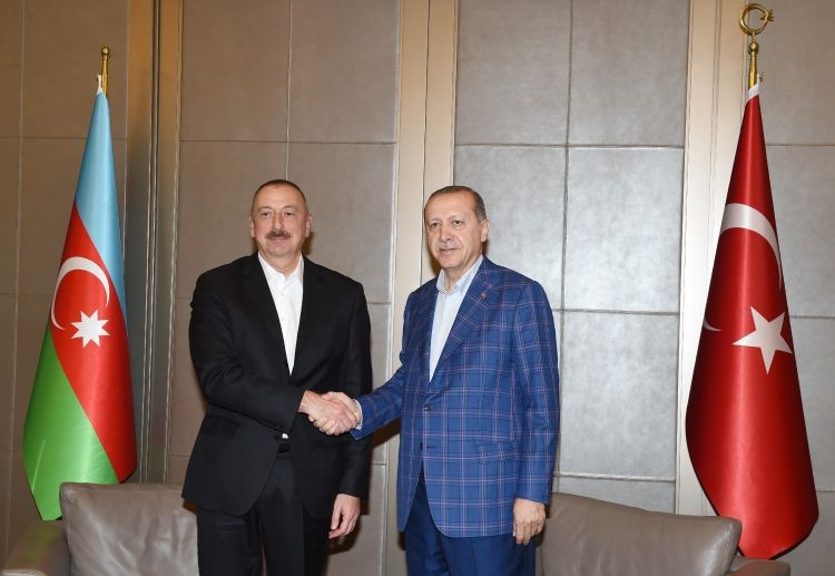 Prezident İlham Əliyev Rəcəb Tayyib Ərdoğanla görüşüb – FOTOLAR